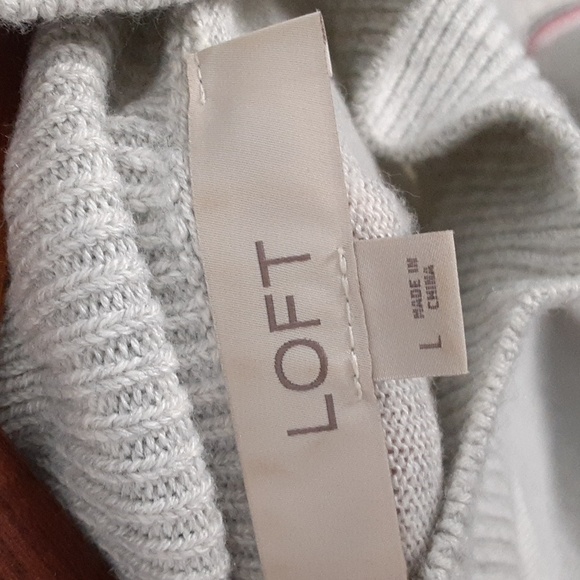 Loft Oversized Silver Gray Hight Neck Ribbed Sweater - Picture 8 of 8